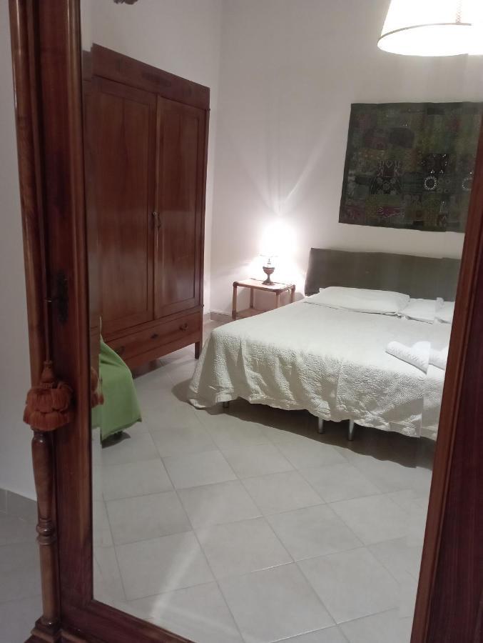 Casa San Carlo Affittacamere فولينيو المظهر الخارجي الصورة